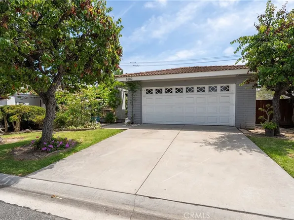 8282 Delfino Cir, Huntington Beach, CA 92646