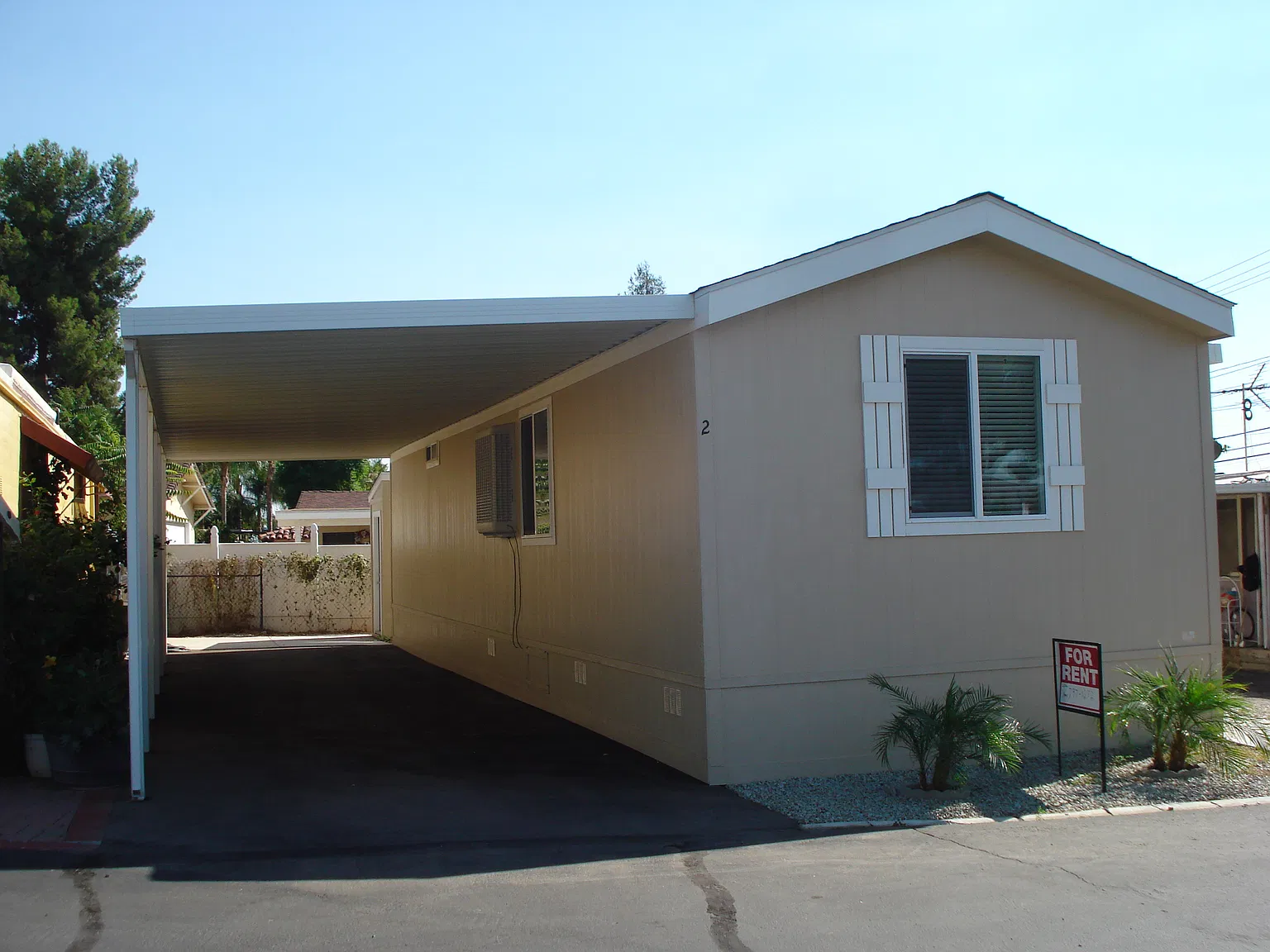 2 bed, 650 sqft, $1,850 — Photo 1