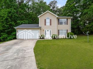6668 Rebecca Lou Ln, Lithonia, GA 30058