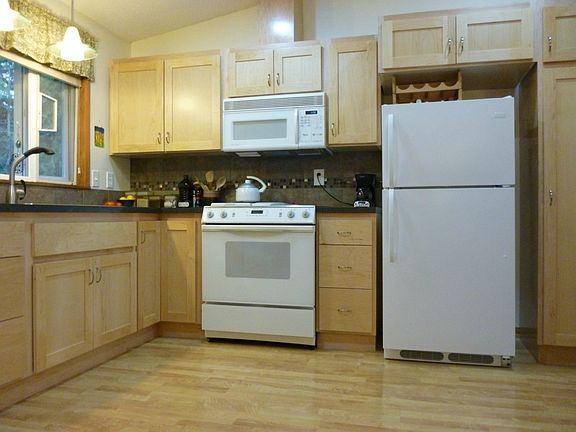 4th image of 7011 Parkdale Dr NW