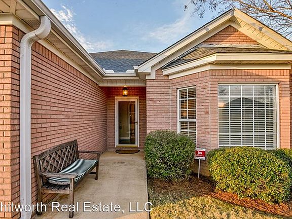 3rd image of 1642 Hamilton Ln