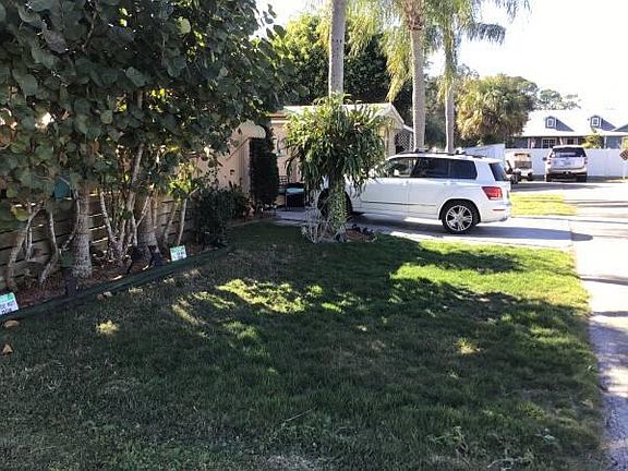 2nd image of 1785 SW Diana Terrace