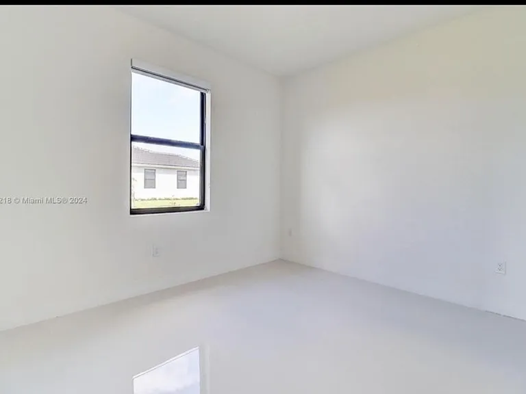 30870 SW 192nd Ave #2 — Photo 6