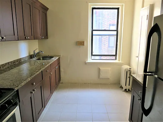 Rented by null | media 8