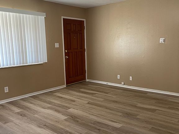 3rd image of 154 H St