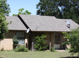 114 Cottonwood Dr, Gatesville, TX 76528