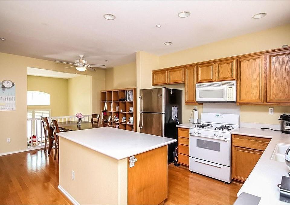 1st image of 1274 Olson Dr