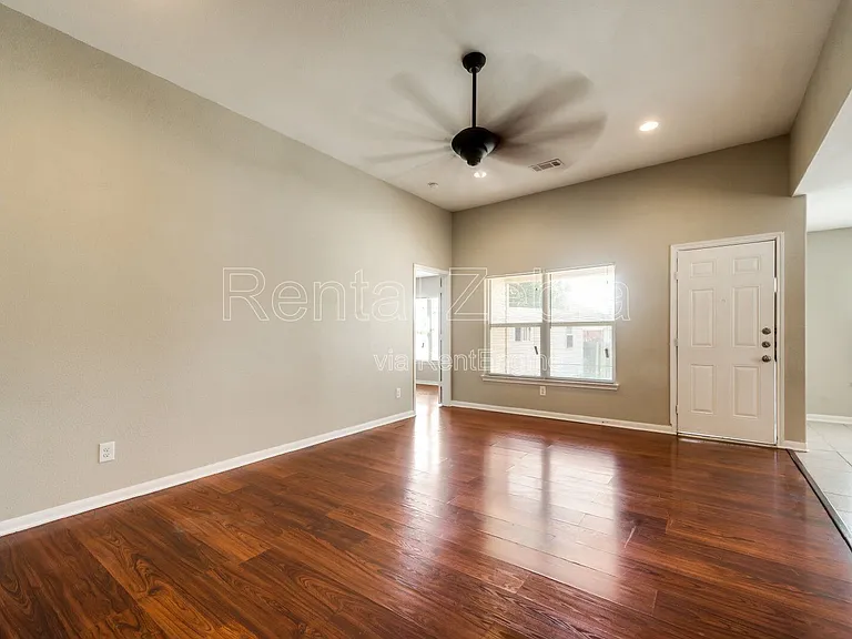 517 Misty Mountain Dr — Photo 10