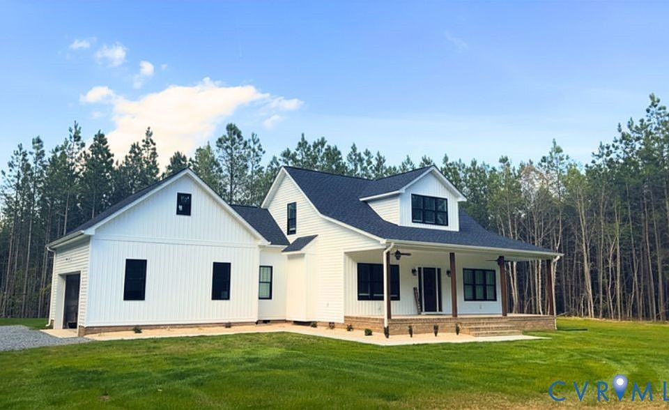 1st image of 63 Tall Pines Dr