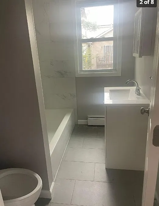 5 bed, $2,600 — Photo 2