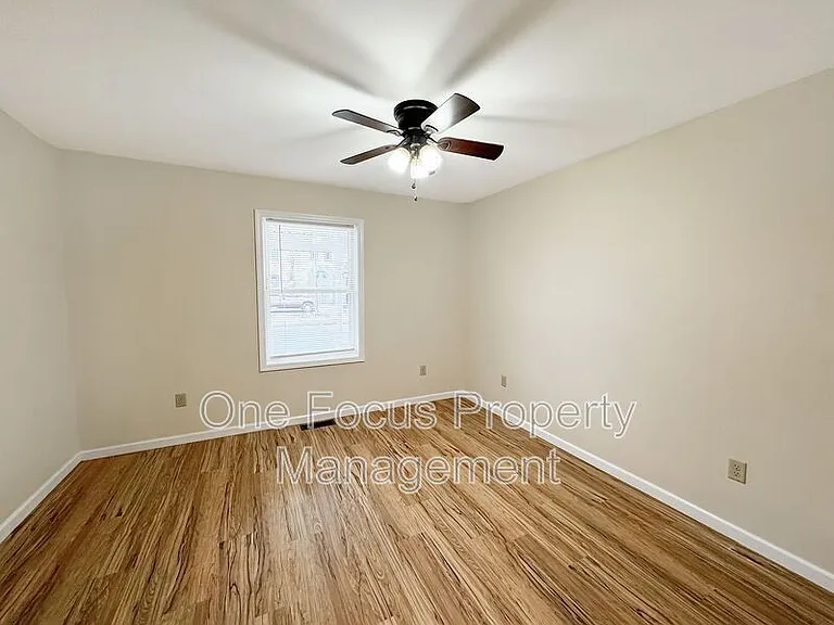 355 E Church St — Photo 4
