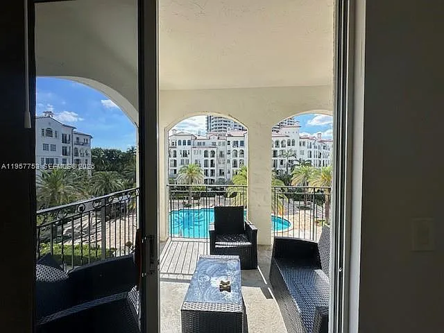 3900 Island Blvd #B303 — Photo 33