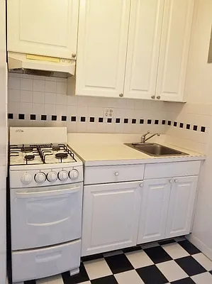Rented by Keller Williams NYC | media 10