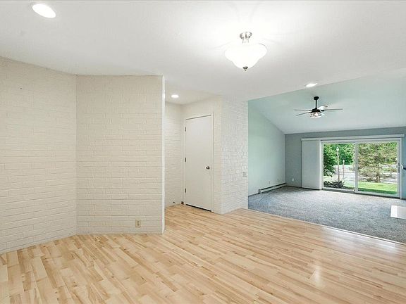 4th image of 3107 Harbor Village Rd APT 1
