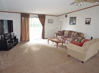 415 W 3rd St, Mount Carmel, IL 62863