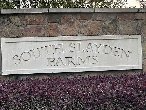 2nd image of 86 Spring Oak Cv