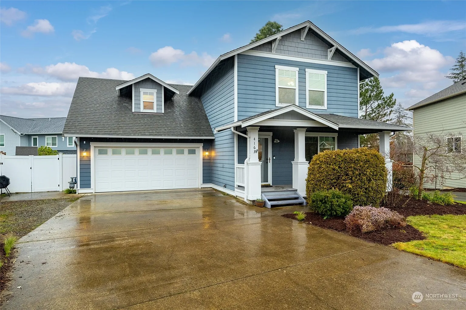 4163 Aurora Loop photo 1