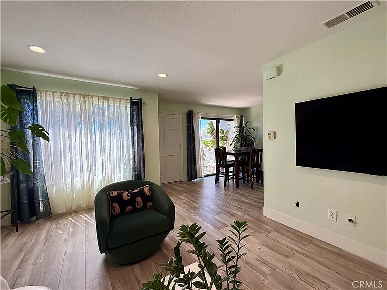 17815 Beard Ln — Photo 5