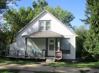 3532 N 55th St, Omaha, NE 68104