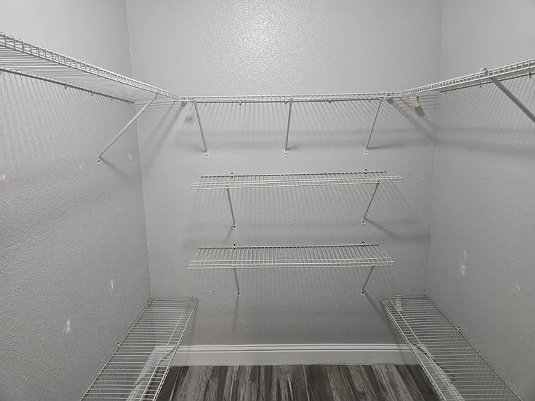 7305 Village Green Dr — Photo 11