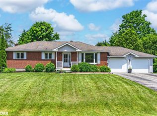 27 Foyston Park Cir, Springwater, ON L9X0A1