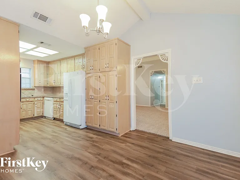 5302 Deep Canyon Dr — Photo 5