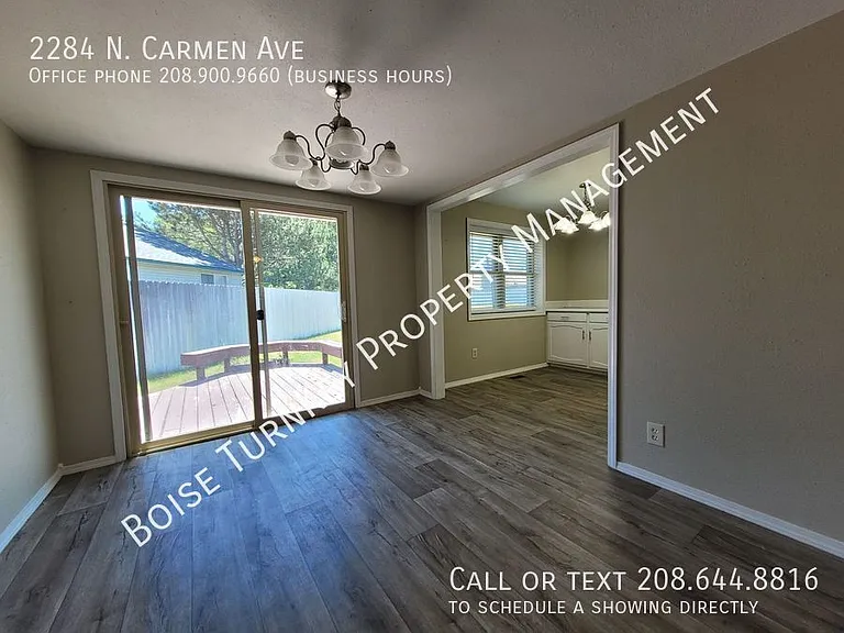 2284 N Carmen Ave — Photo 14