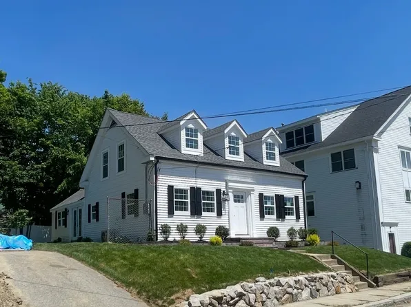 2 Mechanic St, Merrimac, MA 01860