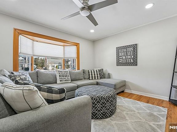 3rd image of 364 Westfield Ave