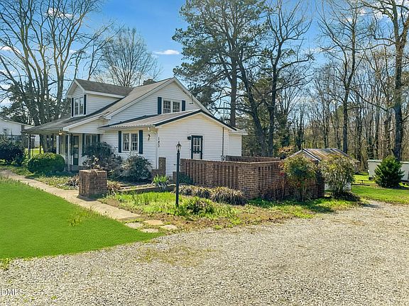 3rd image of 183 Red Hill Loop Rd