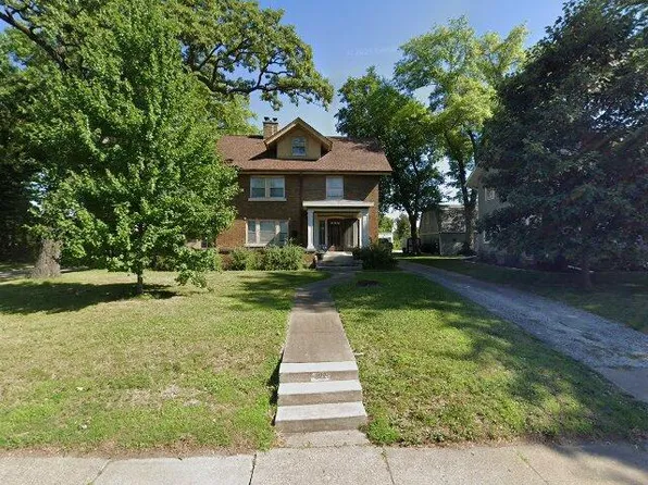 822 E Locust St #A, Davenport, IA 52803