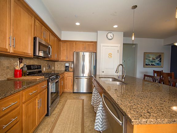 5th image of 9304 Mitten Ave SE