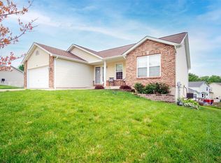 210 Silica Dr, Festus, MO 63028