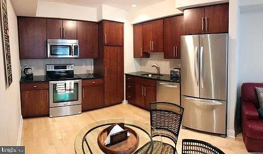 3925 Fulton St NW #5 — Photo 6