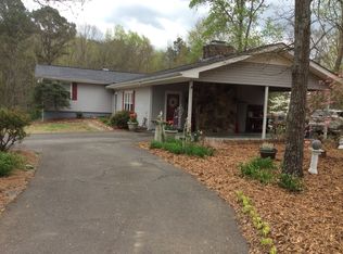 564 Holly Creek Cool Sprgs Rd, Chatsworth, GA 30705