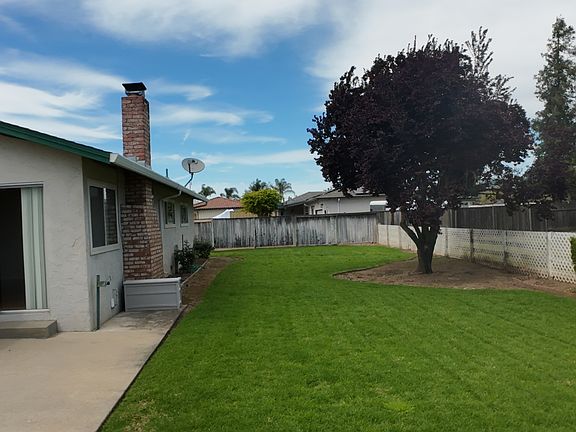4th image of 14320 Sycamore Ave