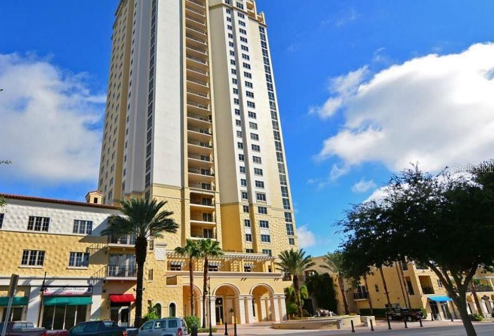 1st image of 300 BEACH DRIVE NE #1004