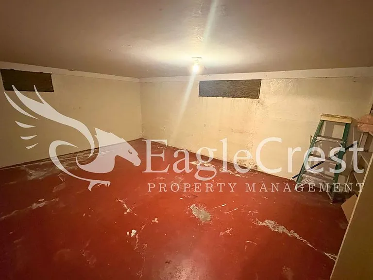 613 Locust St — Photo 52