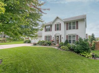 2678 Wildflower Row, Green Bay, WI 54311