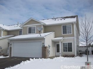 1319 Landsdown Ln, Waconia, MN 55387