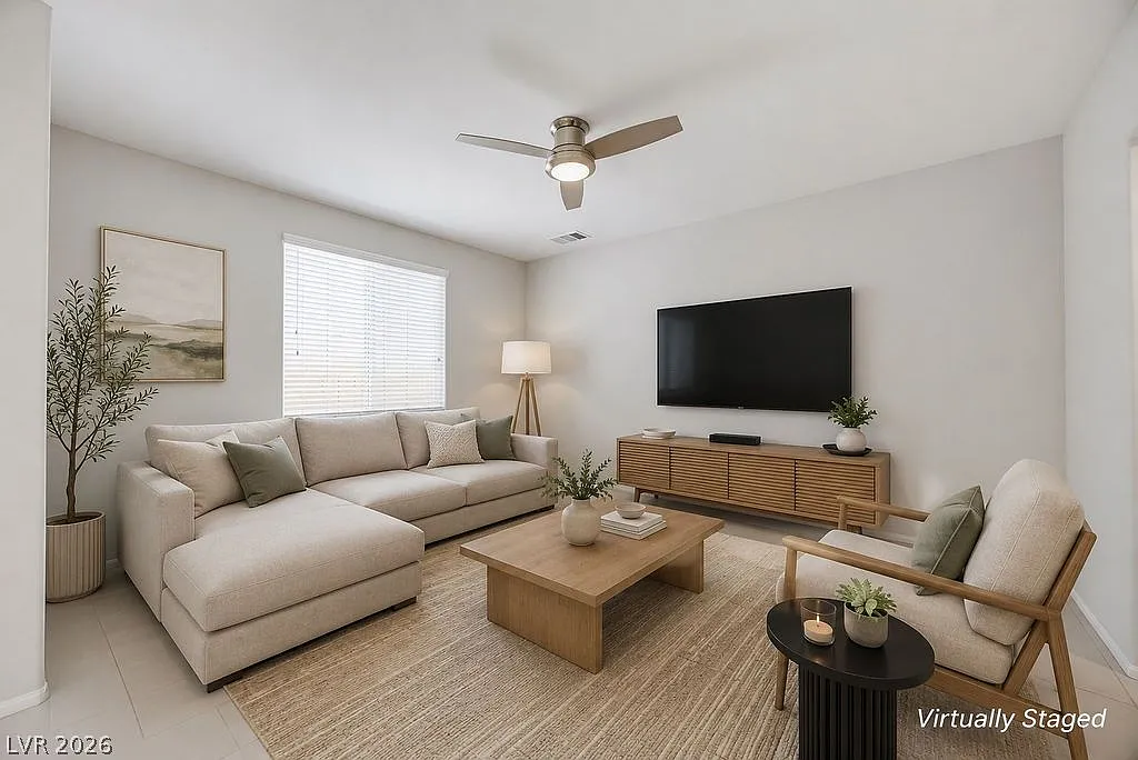 3 bed, 2.5 bath, 2140 sqft, $2,500 — Photo 2
