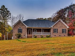 567 Foxworth Rd, Asheboro, NC 27203