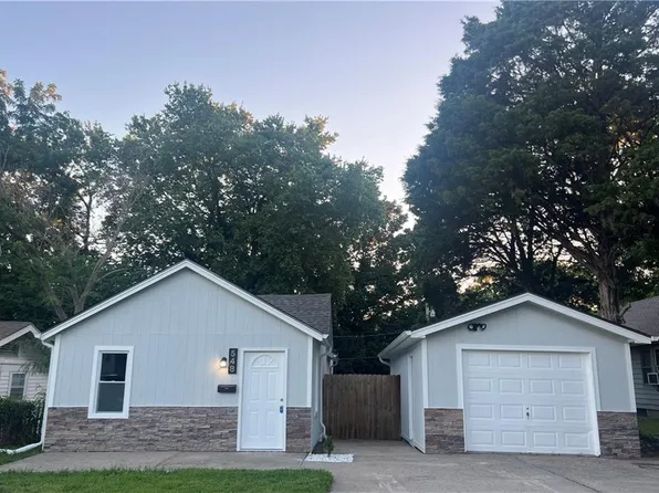 548 S Ash Ave, Independence, MO 64053
