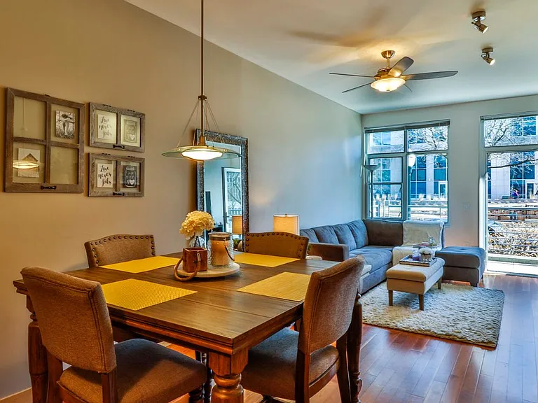 309 W Washington Ave #215 — Photo 4