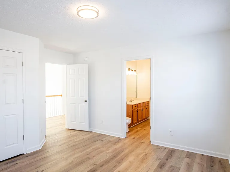 917 Winding Oak Trl — Photo 29