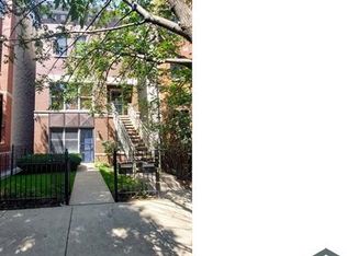 1314 W Grenshaw St #A, Chicago, IL 60607