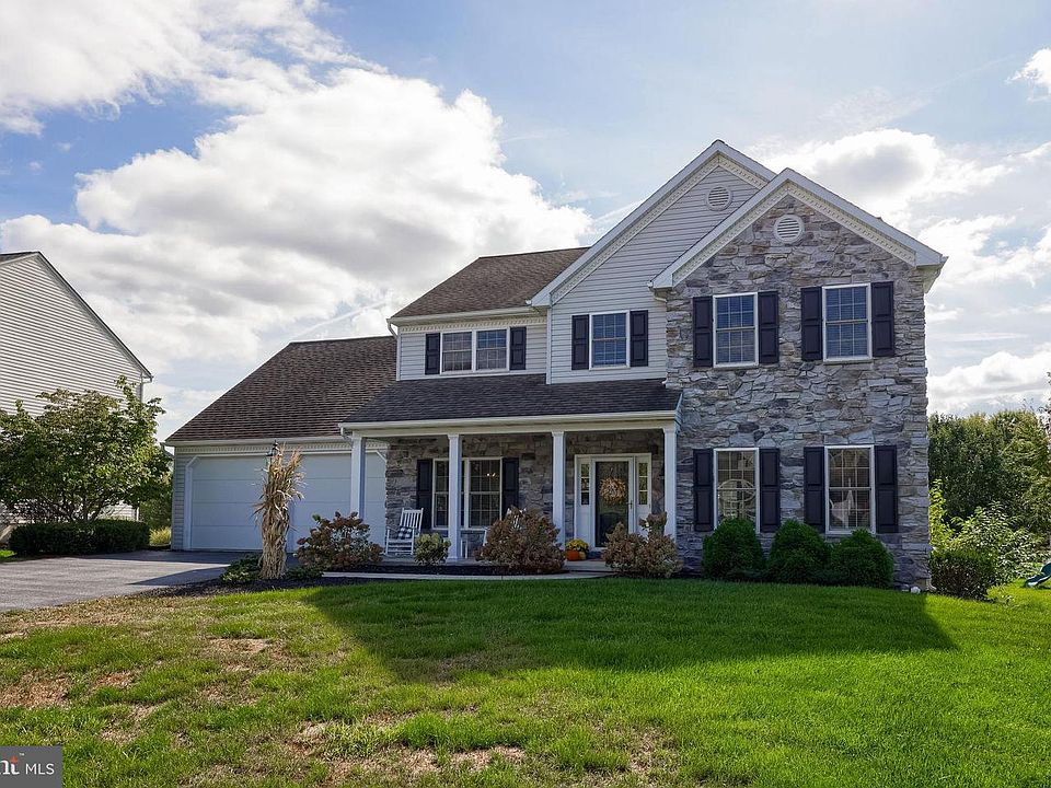 1st image of 119 Julia Ln