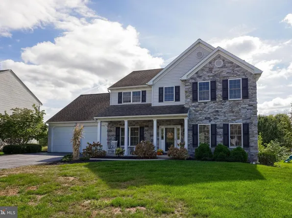 119 Julia Ln, Manheim, PA 17545