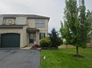 20 Talon Dr, Ephrata, PA 17522
