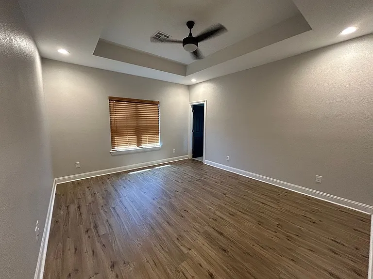 216 N Harrison St — Photo 11